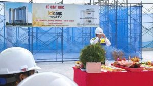 Đối với khách hàng mua ở thực và giới đầu tư, tiến độ xây dựng ổn định của tháp Green Diamond chính là bảo chứng rõ nét nhất. Khách hàng hoàn toàn có thể yên tâm về kế hoạch nhận bàn giao căn hộ trong Lễ Cất Nóc Tháp Green Diamond Khu Đô Thị Bcons City Tháng 7/2026